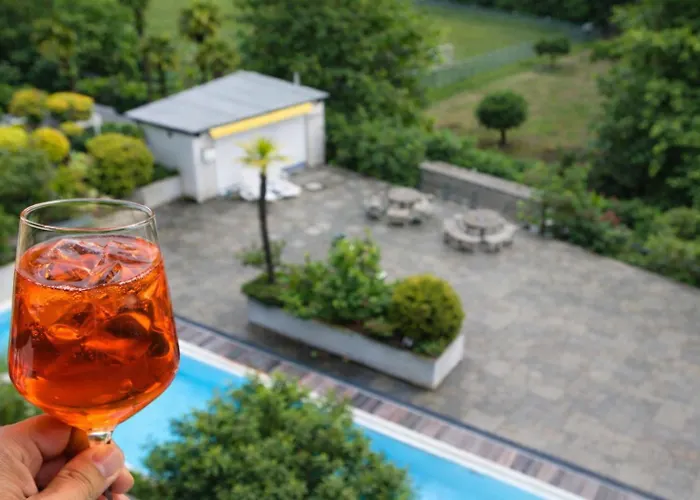 Nessi Отель Локарно