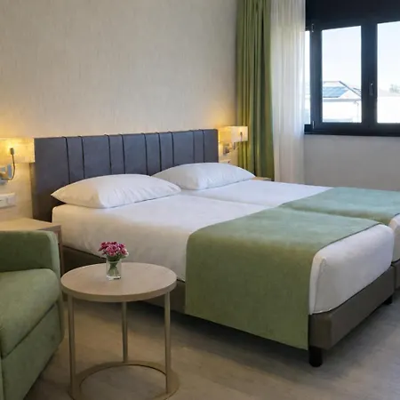 Nessi Otel 3*